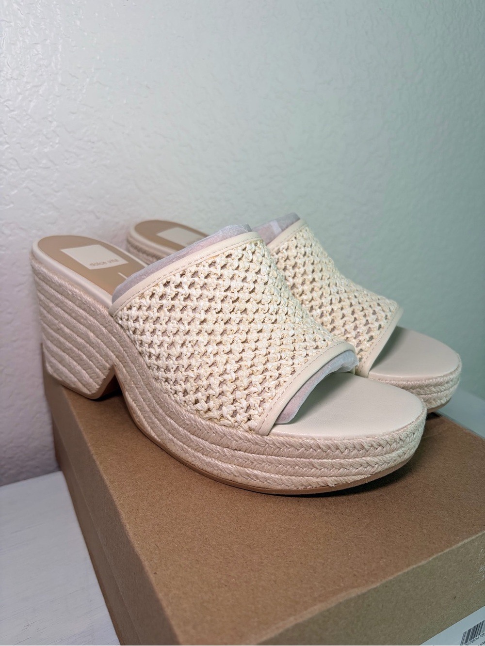 Dolce Vita Saydie Platform Sandals Ivory Raffia- Women 8.5 New